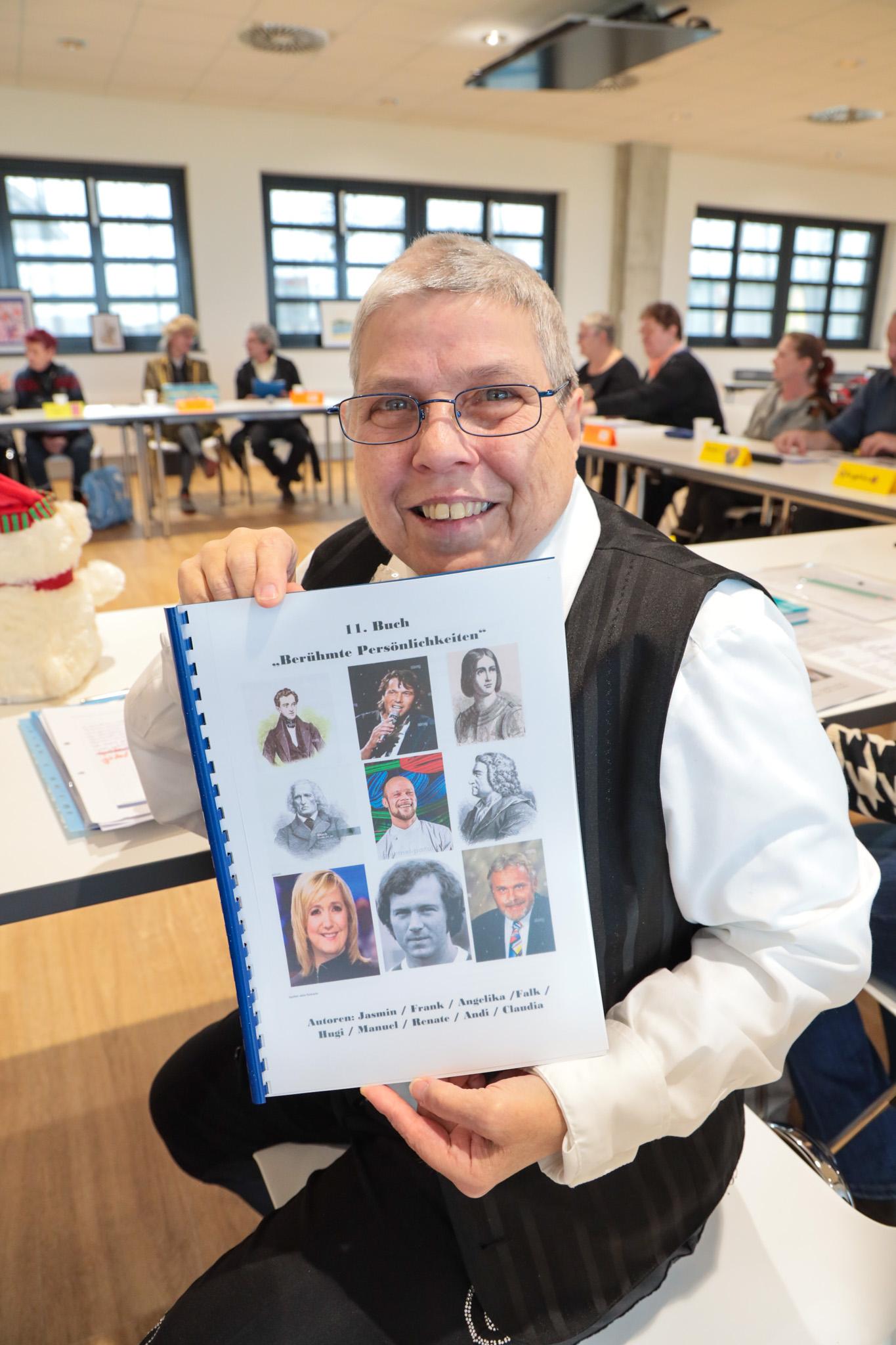 Buchvorstellung Berühmte Persönlichkeiten DIU Schreibakademi